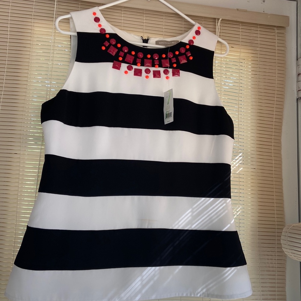 NWT zebra stripe with stone work top